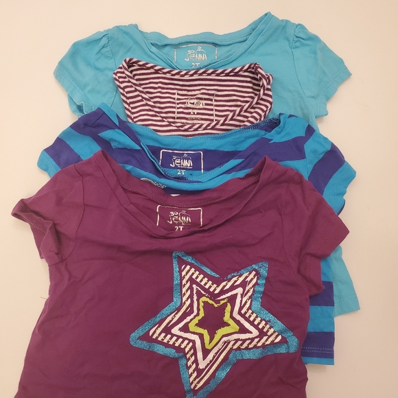 So Jenni Bundle of (4) 2T Girl's Tops - Picture 3 of 7